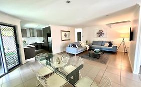 Bundys Best! Modern Luxury In The Heart Of Town
